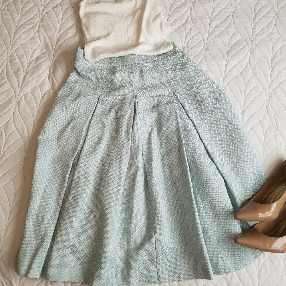Halogen pleated skirt